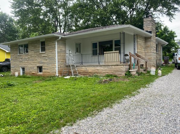 914 W Graham Dr