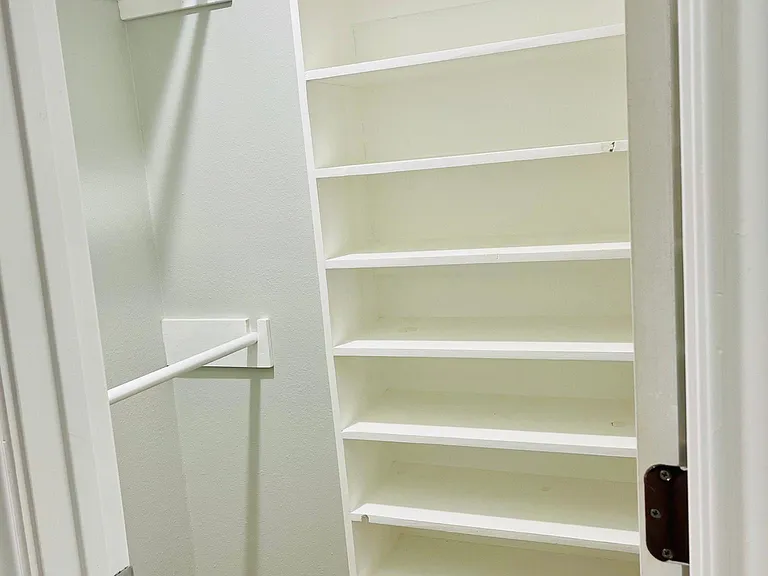 4413 Moravian Dr — Photo 9