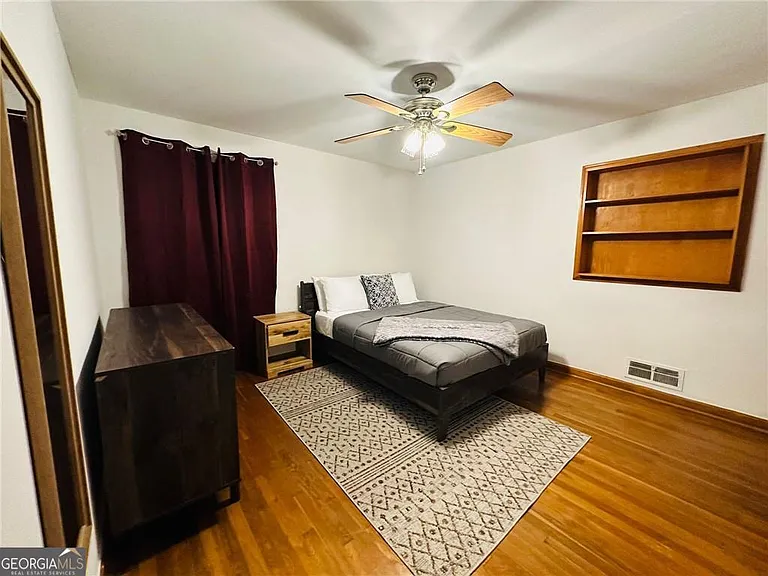 6441 Dunmoor Dr — Photo 17
