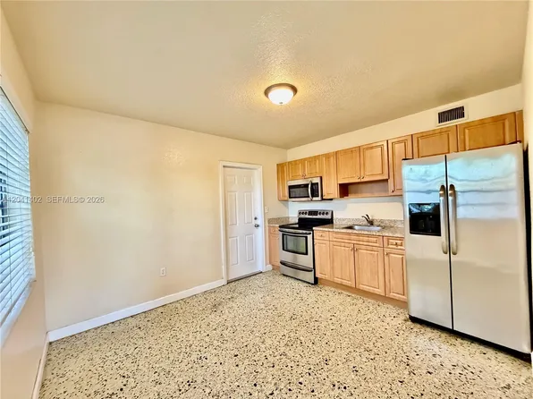 911 NW 22nd Pl #0, Miami, FL 33125