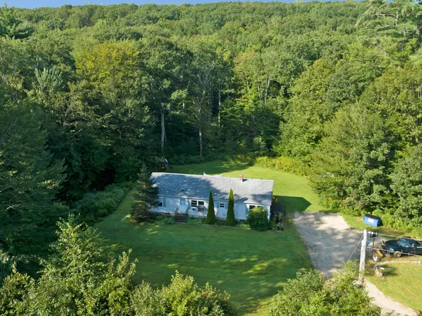 86 Bartlett Lane, Eliot, ME 03903