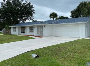 902 SW Gaitor Ave, Port Saint Lucie, FL 34953