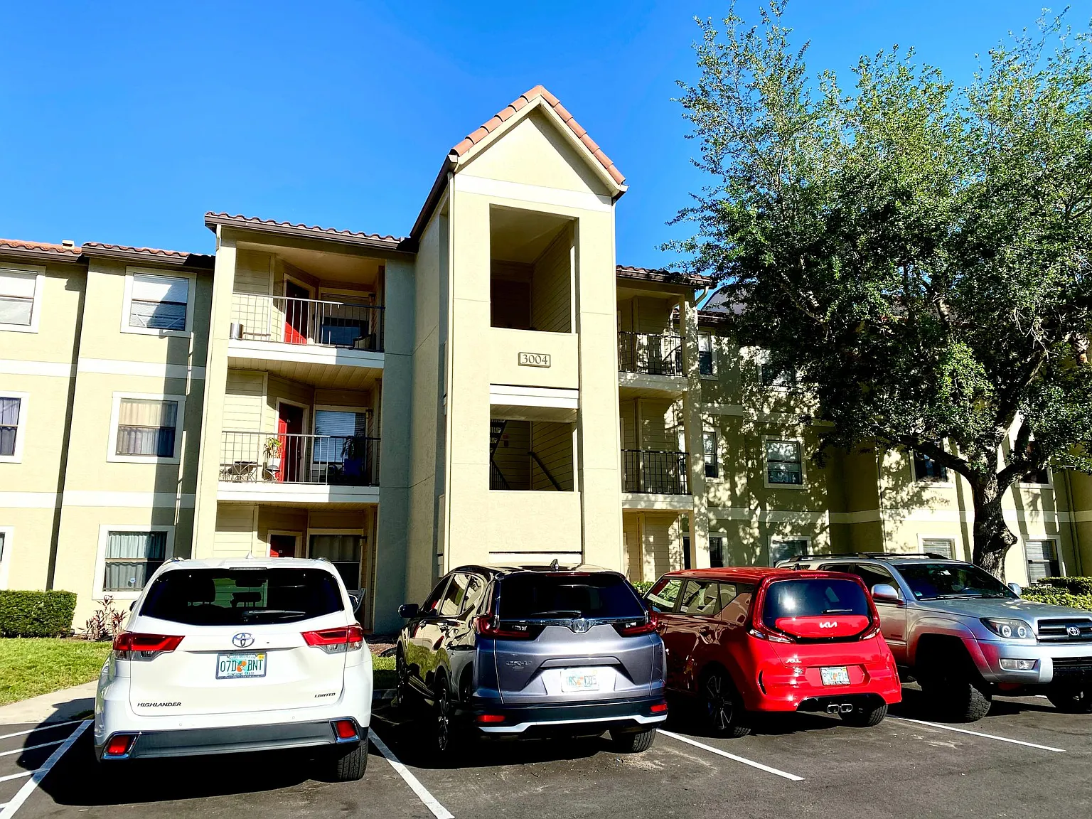3004 Parkway Blvd — Photo 2