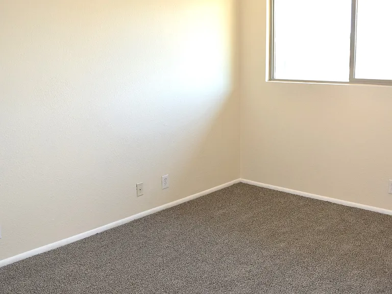 286 W Palomino Dr #2 — Photo 12