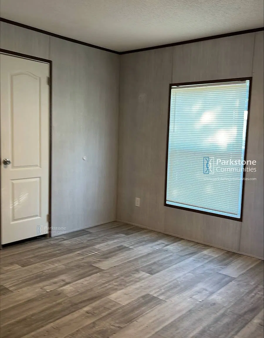 3110 Victory Dr — Photo 4