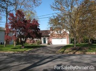 27 Rand Rd, Clark, NJ 07066