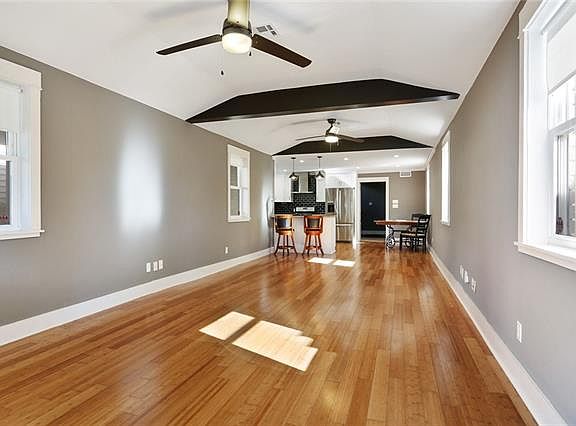 3rd image of 8521 Spruce St