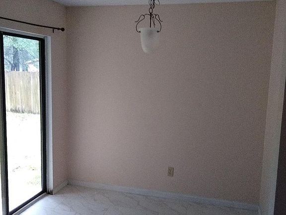 4th image of 696 Tyner St Unit 22