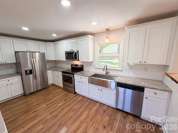 2nd image of 4554 Strangford Ave