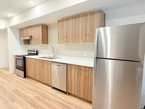 185 Randolph Pl #103 — Photo 6