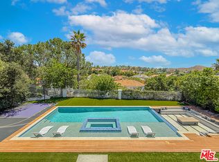 5474 Amber Cir, Calabasas, CA 91302