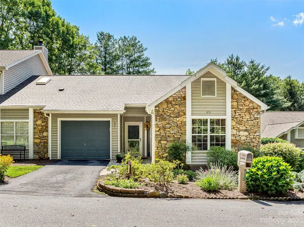 651 E Park Pl, Hendersonville, NC 28791