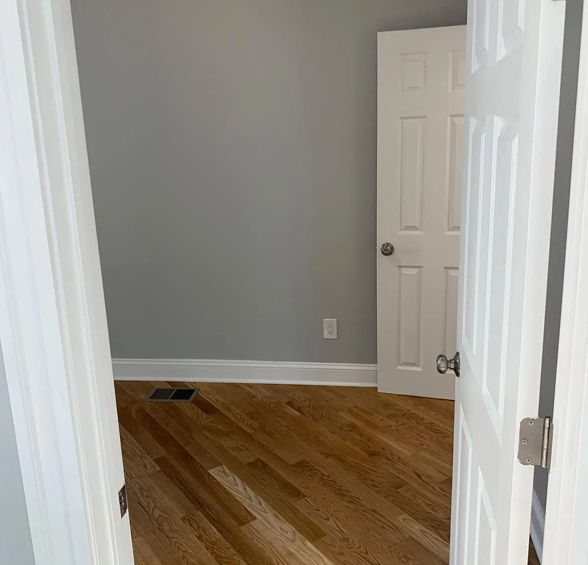 5 bed, 1800 sqft, $3,800 — Photo 4