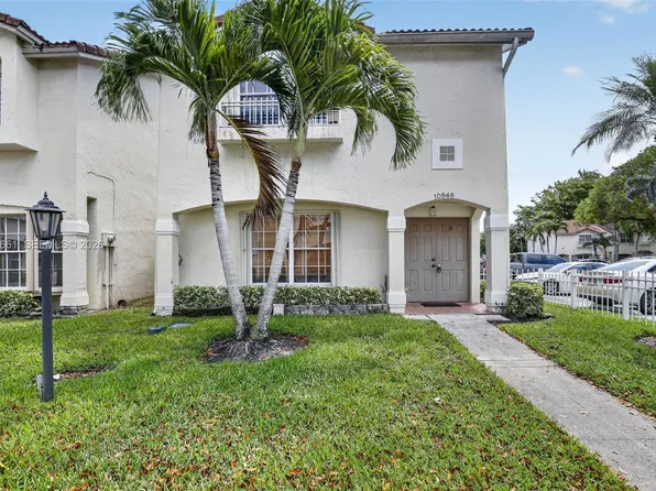 10845 NW 8th St, Pembroke Pines, FL 33026