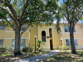 731 Vista Isles Dr