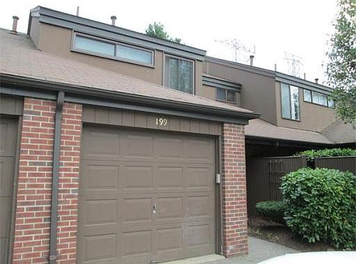1st image of 199 Greenbrook Dr