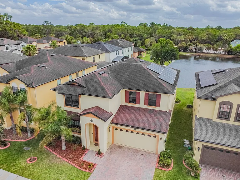 11027 Tahiti Isle Ln — Photo 80