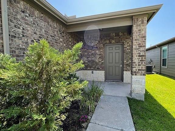2nd image of 12318 Skyview Amber Ct
