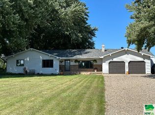 3908 450th St, Alton, IA 51003