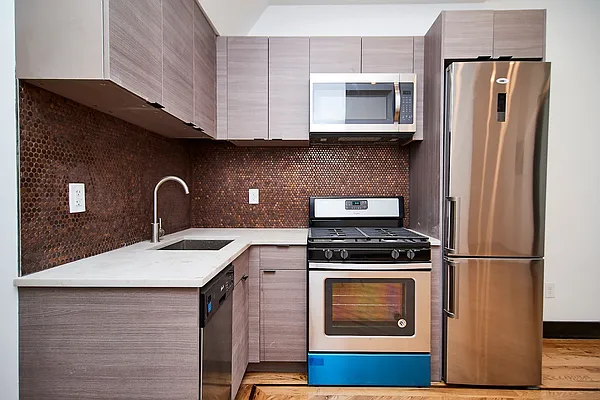 Rented by Nest Seekers International | media 31