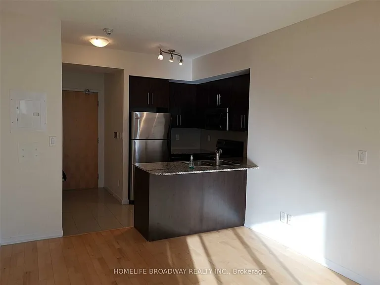 65 Bremner Blvd #2602 — Photo 4