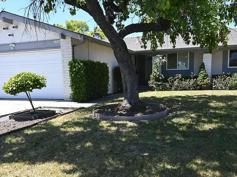 5659 Lathrop Dr — Photo 33