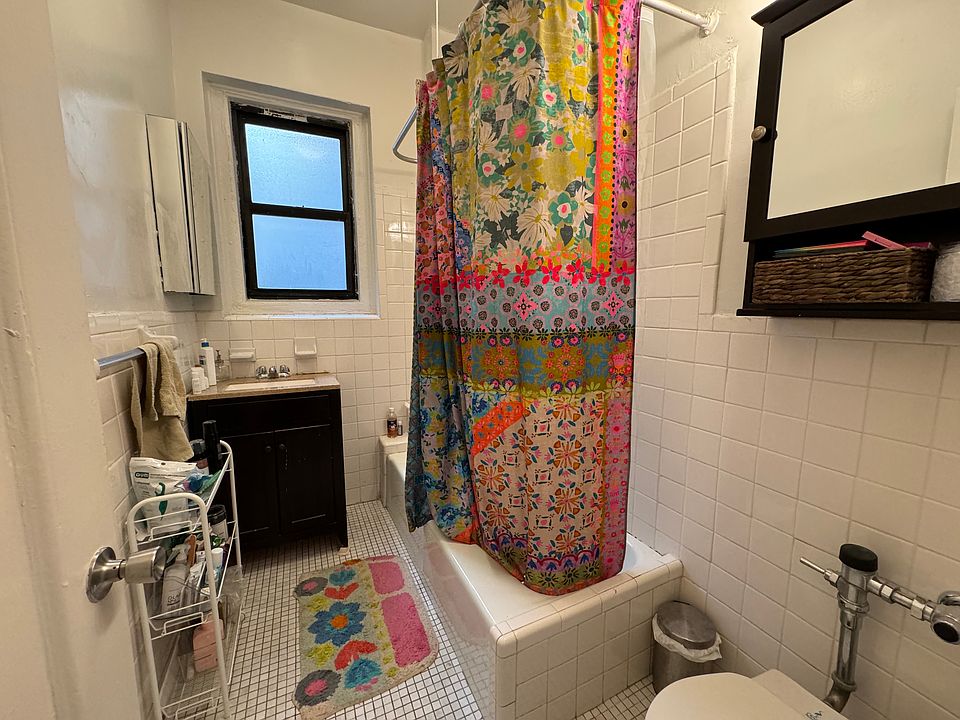 1st image of 515 W 113th St #4M