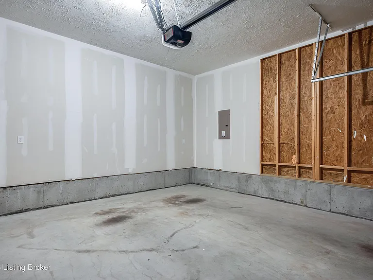 17010 Meander Way — Photo 78