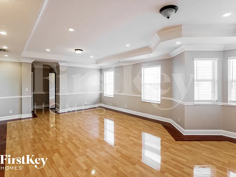 16324 SW 15th St — Photo 9