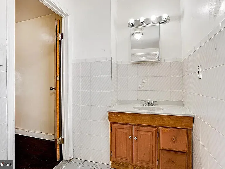 3218 Aramingo Ave — Photo 20