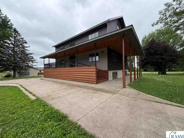 831 2nd St SW, Glenville, MN 56036