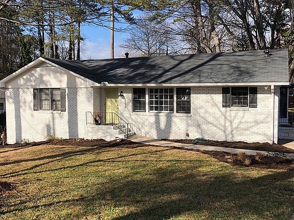 2nd image of 2155 Pawnee Dr SE