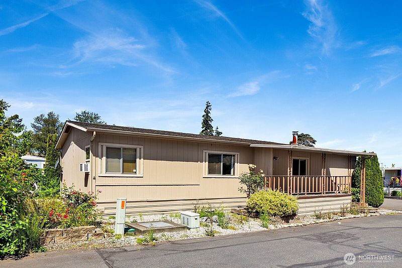 5th image of 1200 Lincoln Street #231