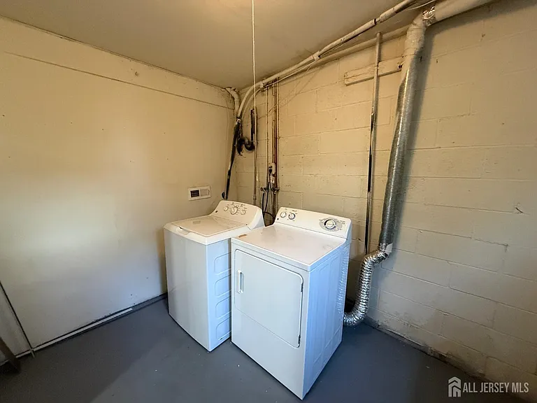 1502 Edison Glen Ter — Photo 26