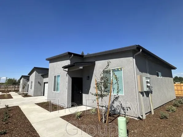 4112 E Kaweah Ave, Visalia, CA 93292