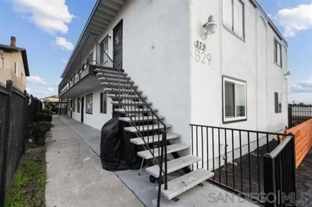 829 Grand Ave, Spring Valley, CA, Spring Valley