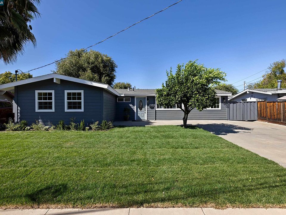 1st image of 3355 Bennett Way
