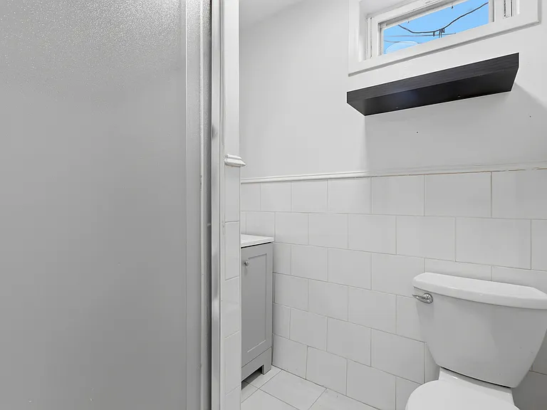 84 Page Ave — Photo 18
