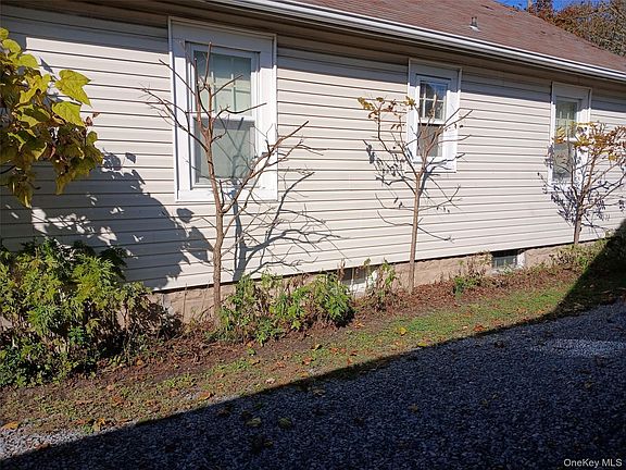 3rd image of 8 Woodburn Street