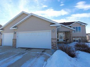 121 17th Ave W, West Fargo, ND