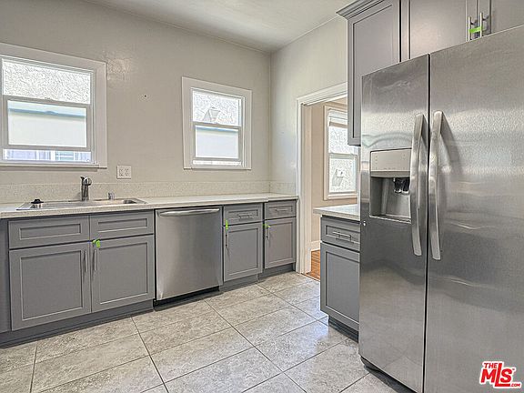 5th image of 733 N Ridgewood Pl #735-1/2