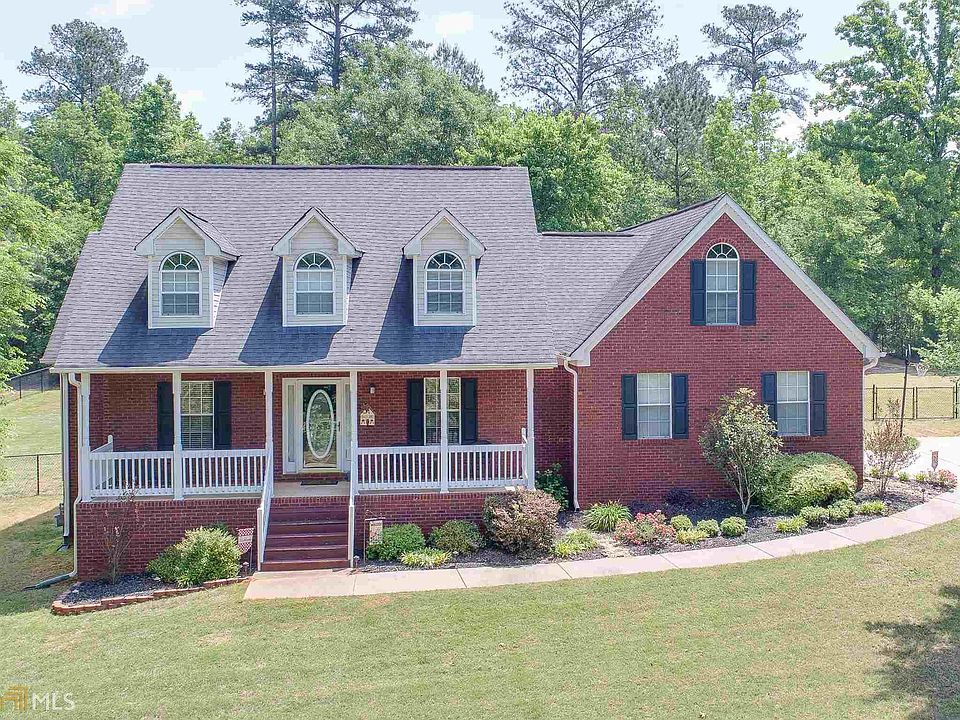 1st image of 1056 Shumard Ln