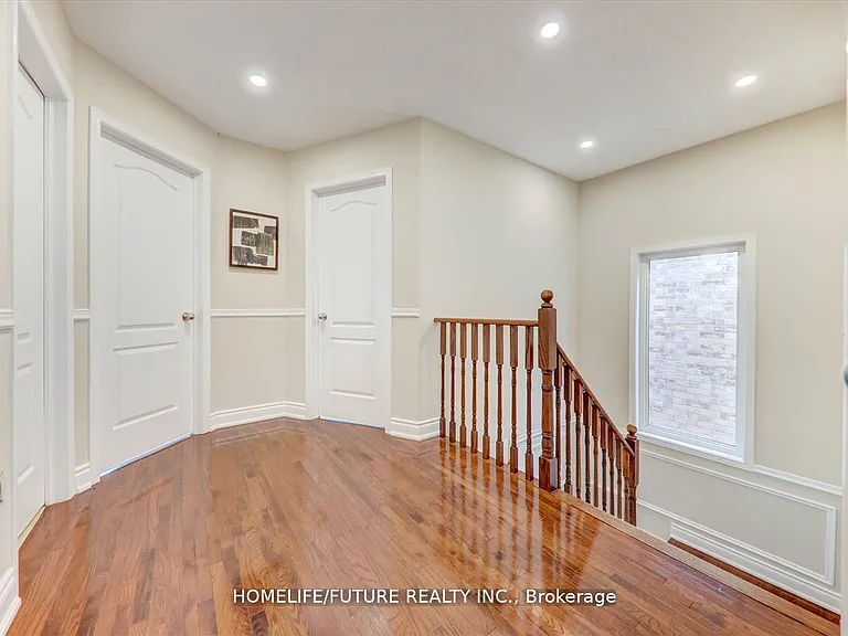 16 Barden Cres #MAIN 2ND — Photo 6
