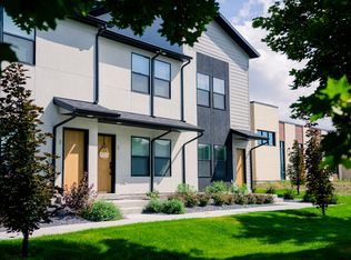 220 N Spring Creek Pkwy #7, Providence, UT 84332