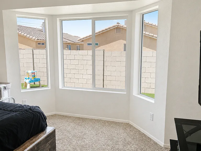 4710 S Cedar Ave — Photo 10