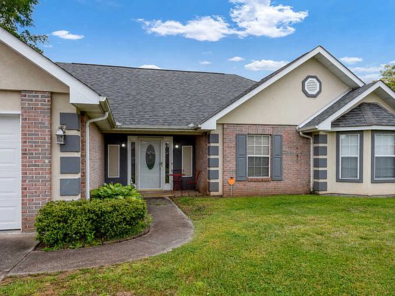 2nd image of 1319 Liverpool Ln