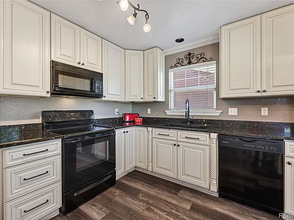 5th image of 10818 Dayton Way