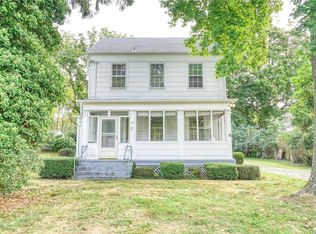 39 Shore Rd, East Setauket, NY 11733