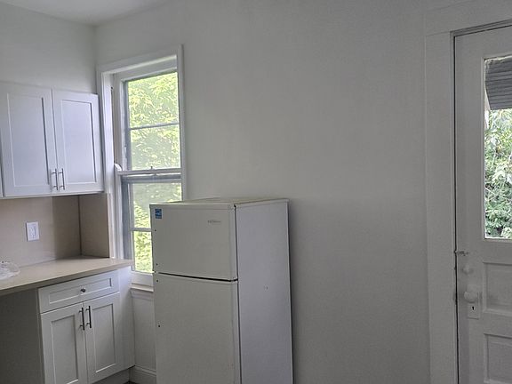 4th image of 2516 Cleinview Ave