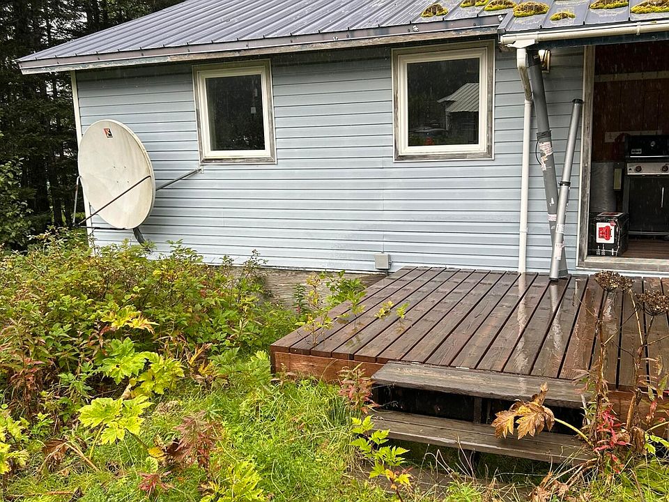 1st image of 3918 3rd St